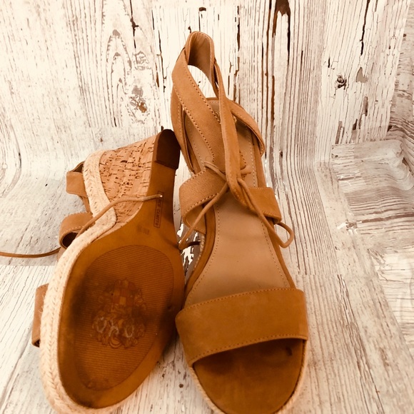 Beige Vince Cameo size 8.5 - Picture 3 of 3